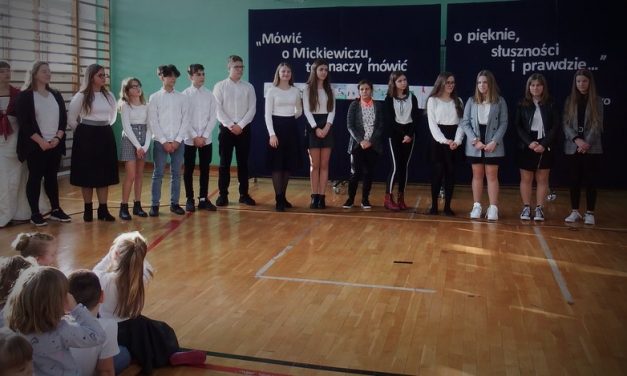 Święto Patrona Szkoły Podstawowej – Adama Mickiewicza
