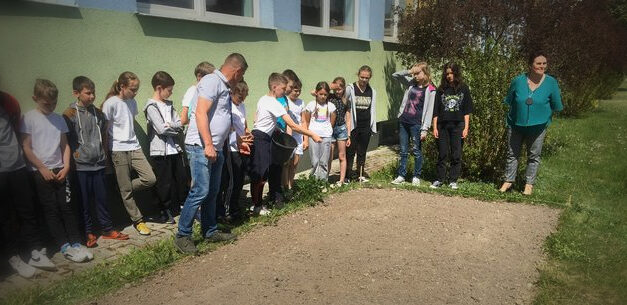 Zakładamy łąkę – spotkanie  z&nbsp;pracownikami  WIORIN-U