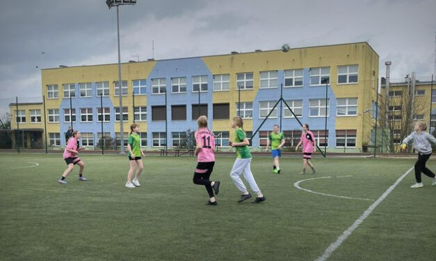 Powiatowy Turniej Piłki Nożnej Dziewcząt i Chłopców