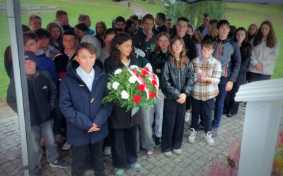 Odsłonięcie pamiątkowej tablicy w Urzędzie Miasta