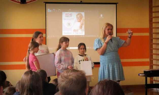 „Nie hejtuj!” – spotkanie z p. Kingą Zawodnik