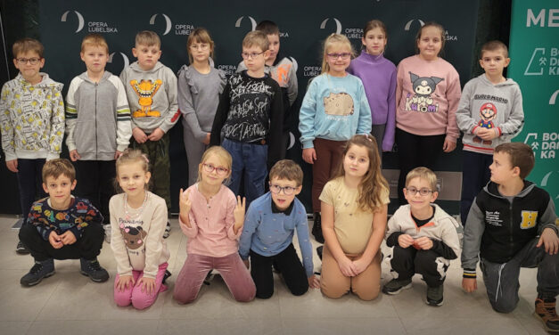Wyjazd klas 2b i 5b do Opery Lubelskiej