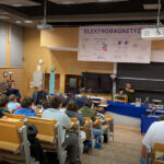 Nauka przez&nbsp;doświadczenie – edukacyjna wycieczka na&nbsp;Lubelski Festiwal Nauki i&nbsp;pokazy fizyczne UMCS